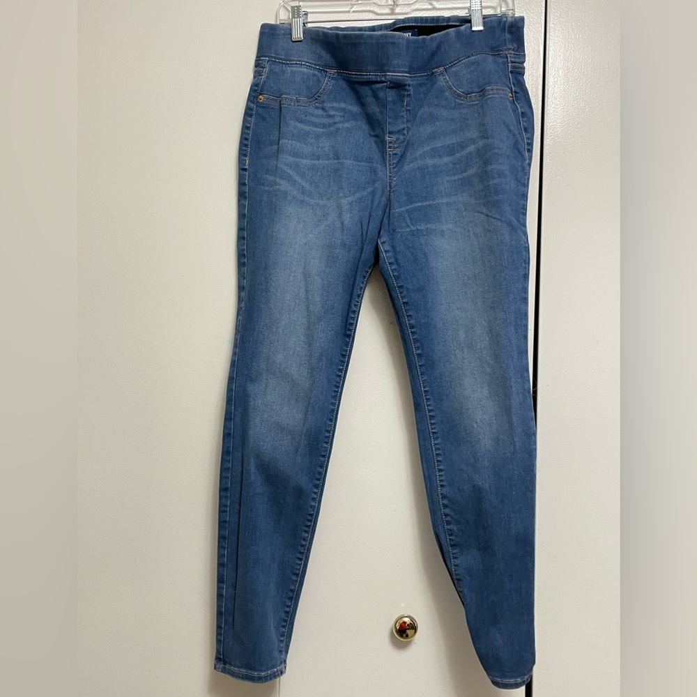 Old Navy Rockstar Jeggings. Size 14 Petite